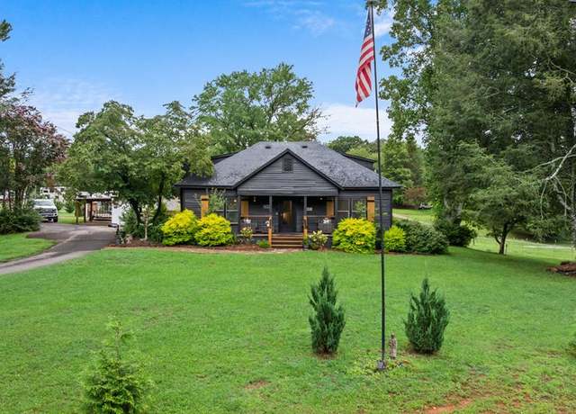Property at 2145 Old Murphy Rd, Franklin, NC 28734, 4 beds, 2 baths
