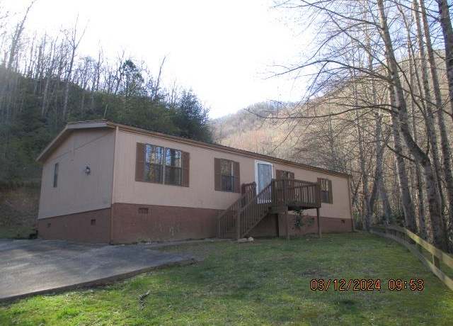 Property at 5334 Boiling Springs Rd, Murphy, NC 28906, 3 beds, 2 baths