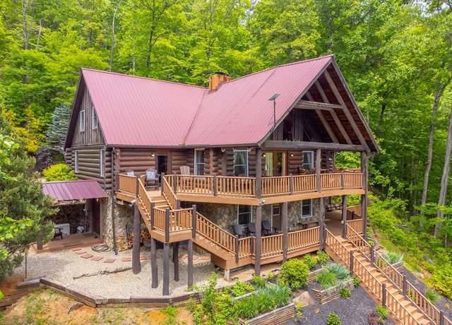 Property at 104 Beasley Mine Rd, Franklin, NC 28734, 3 beds, 3.5 baths