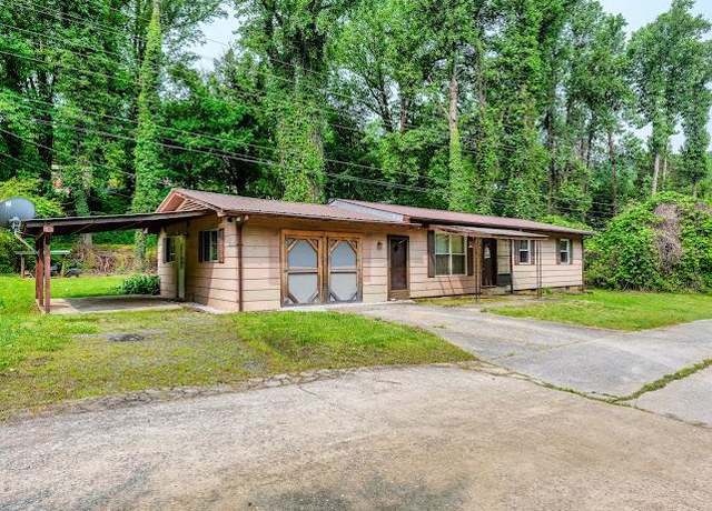 Property at 51 Jenkins Branch Ln, Bryson City, NC 28713, 2 beds, 2 baths