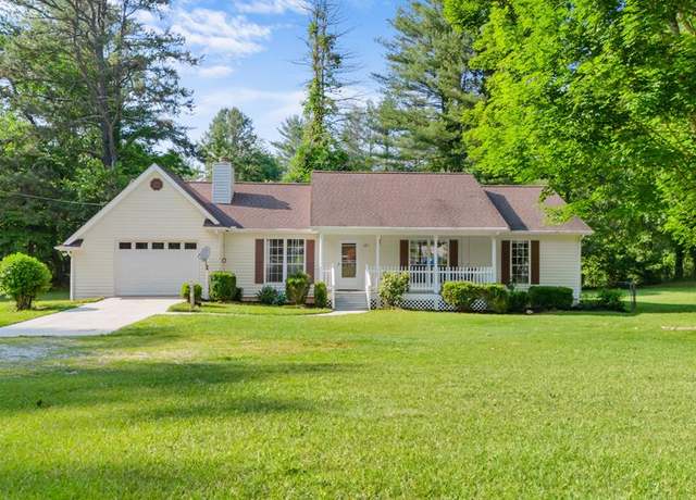 Property at 180 Deer Meadow Rd, Franklin, NC 28734, 3 beds, 2 baths