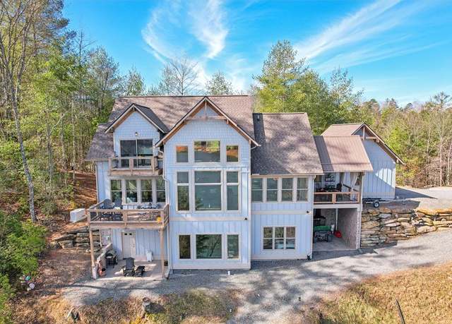 Property at 216 Alarka Pt, Bryson City, NC 28713, 4 beds, 3.5 baths