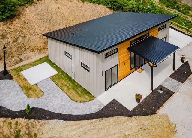 Property at 169 Abbey Vw, Bryson City, NC 28713, 3 beds, 2 baths