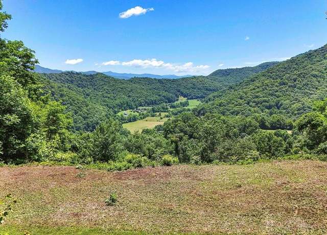 Property at 111 Summit Dr, Whittier, NC 28789