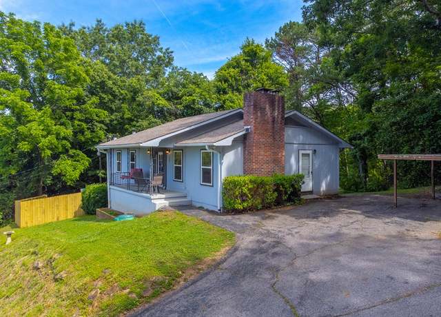 Property at 405 Kingwood Cir, Franklin, NC 28734, 3 beds, 2.5 baths