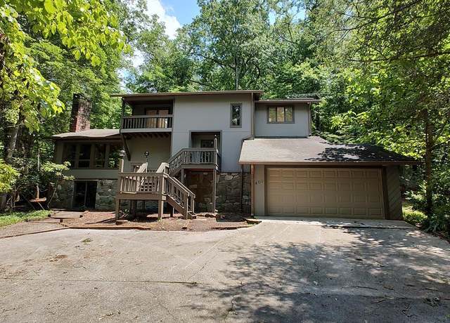 Property at 402 Prater Cove Rd, Franklin, NC 28734, 3 beds, 3 baths
