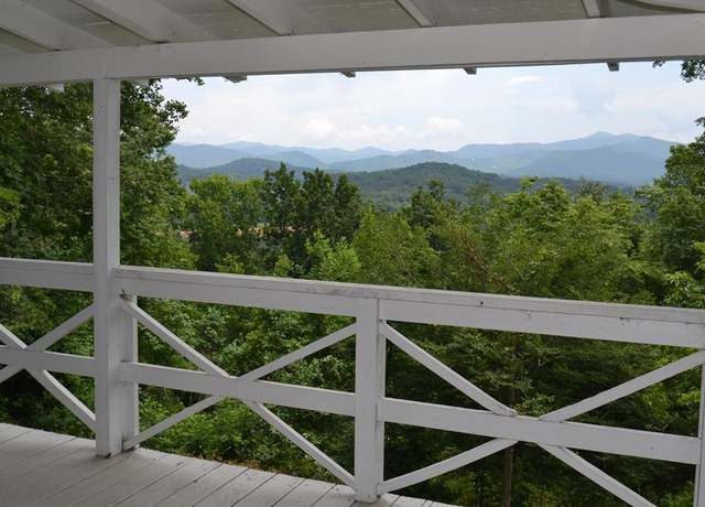 Property at 97 Lakeview Cir, Franklin, NC 28734, 2 beds, 2 baths