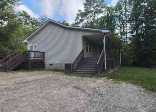 Property at 191 Misty Mountain Rdg, Franklin, NC 28734, 3 beds, 2 baths