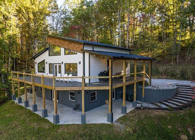 Property at 272 West Ridge Dr, Bryson City, NC 28713, 3 beds, 3.5 baths
