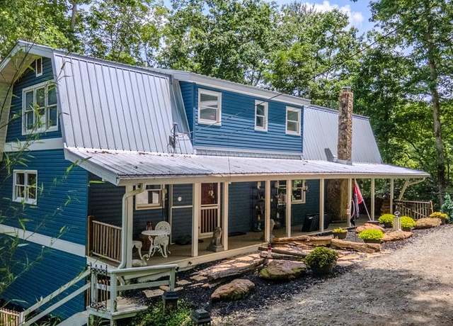 Property at 360 Tessentee Woods Rd, Franklin, NC 28734, 3 beds, 3 baths