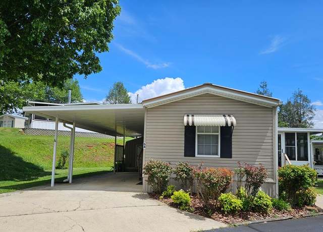 Property at 54 Robinson Ave, Franklin, NC 28734, 2 beds, 2 baths