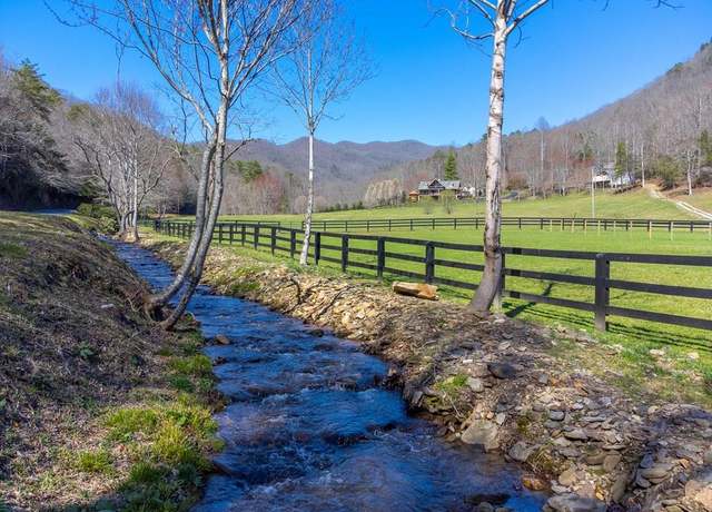 Property at 1209 Bradley Creek Rd, Franklin, NC 28734, 5 beds, 6 baths
