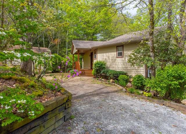 Property at 651 Chalk Hill Rd, Franklin, NC 28734, 2 beds, 3 baths
