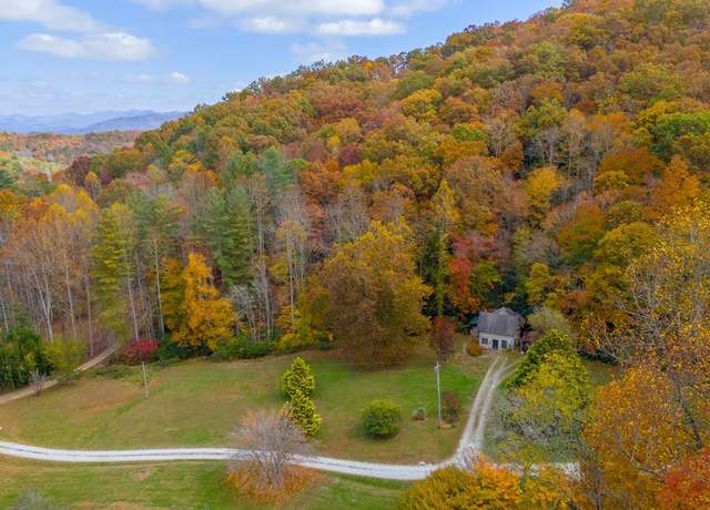 Property at 366 Newman Rd, Franklin, NC 28734, 2 beds, 2 baths