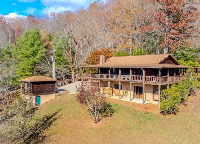 Property at 345 Kivi Rd, Franklin, NC 28734, 3 beds, 2 baths