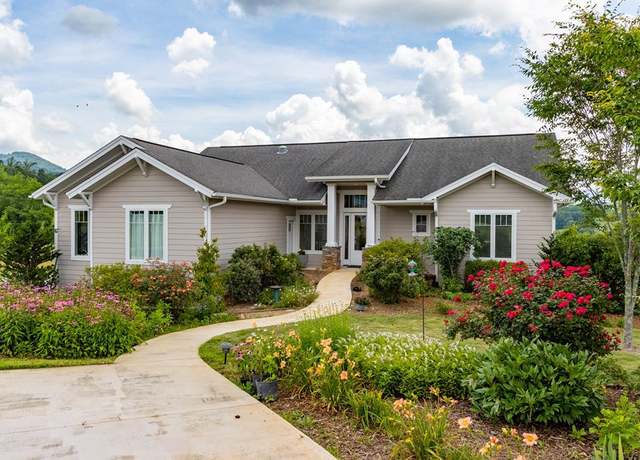 Property at 3809 Bryson City Rd, Franklin, NC 28734, 4 beds, 4 baths