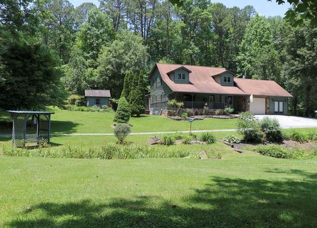 Property at 160 Ryan Rd, Franklin, NC 28734, 2 beds, 2 baths