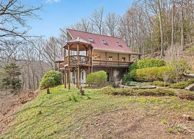 Property at 2521 Pless Underwood Rd, Maggie Valley, NC 28751, 3 beds, 3 baths
