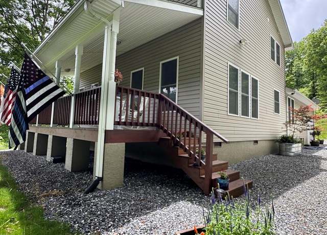 Property at 1333 Pigeon Crk, Bryson City, NC 28713, 2 beds, 2 baths