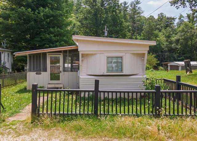 Property at 1288 Old Murphy Rd, Franklin, NC 28734, 2 beds, 2 baths