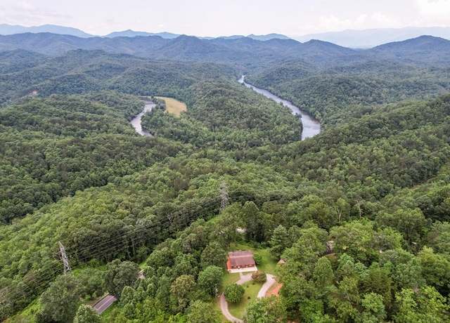Property at 240 Alberts Way, Bryson City, NC 28713, 2 beds, 1.5 baths