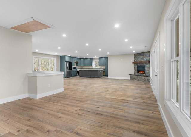 Property at 305 Buck Top Rd, Franklin, NC 28734, 3 beds, 2.5 baths