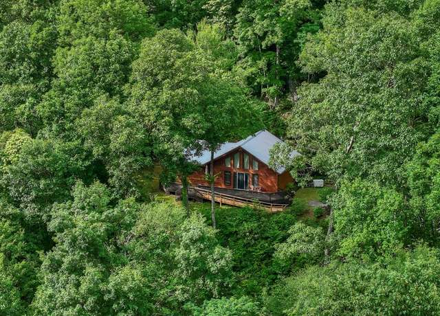 Property at 127 Whataview Dr, Whittier, NC 28789, 2 beds, 2 baths