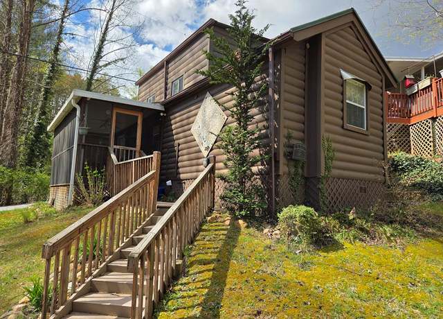 Property at 60F Country Woods Dr, Franklin, NC 28734, 2 beds, 1 bath