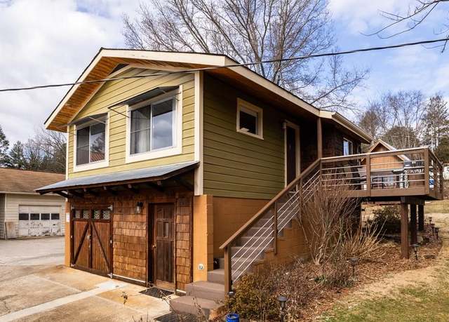 Property at 351 W Main St, Franklin, NC 28734, 1 bed, 1.5 baths
