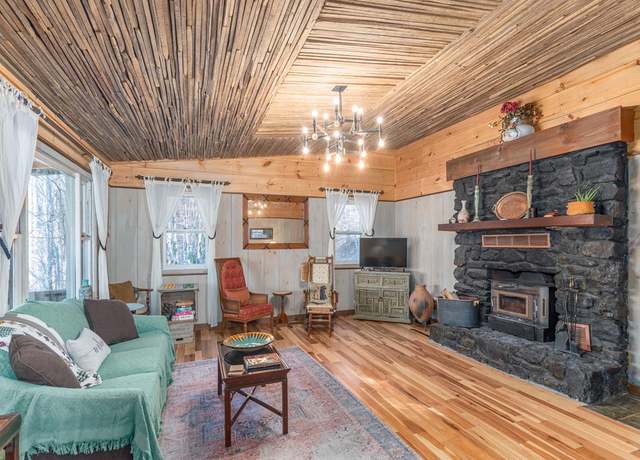 Property at 83 Rocky Rdg, Balsam, NC 28707, 3 beds, 2 baths