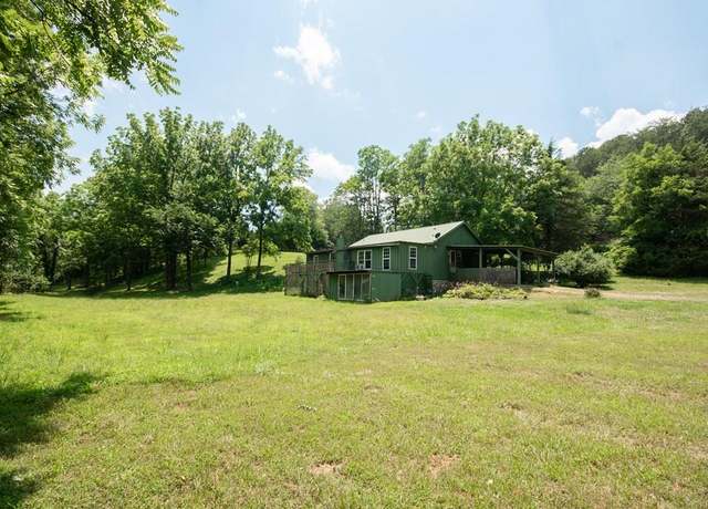 Property at 924 Louisa Chapel Rd, Franklin, NC 28734, 2 beds, 2 baths