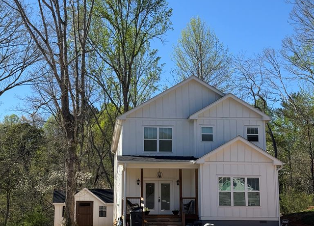 Property at 28 Arlington Oaks Ln, Bryson City, NC 28713, 4 beds, 2.5 baths