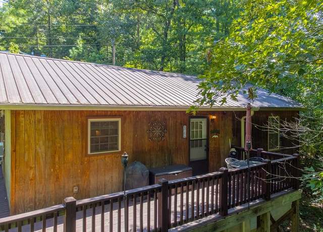 Property at 116 Keepsake Ln, Whittier, NC 28789, 2 beds, 2 baths
