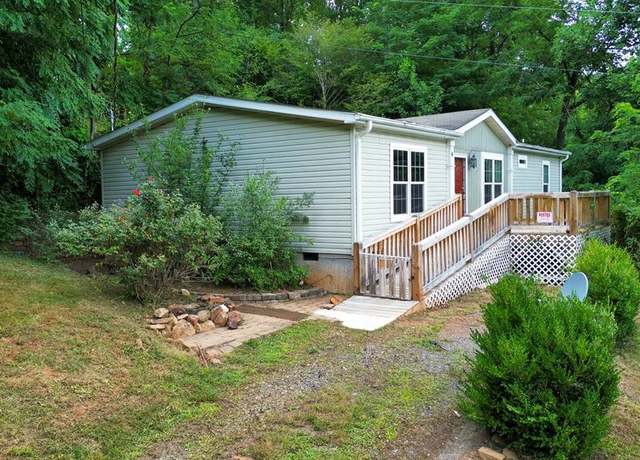 Property at 6 Dirt Rd, Sylva, NC 28779, 2 beds, 2 baths