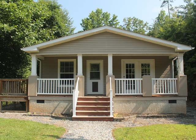 Property at 99 Egret Ln, Sylva, NC 28779, 3 beds, 2 baths