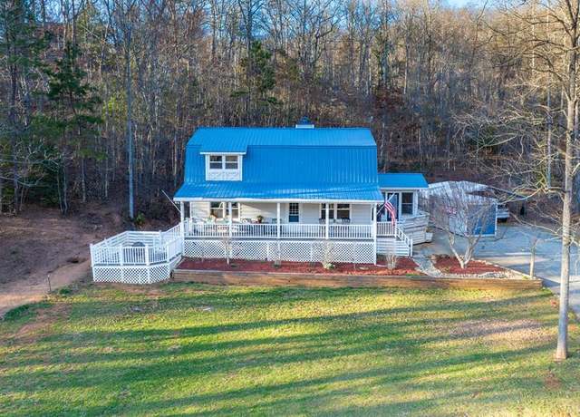 Property at 123 Cowee Woods Dr, Franklin, NC 28734, 3 beds, 2 baths