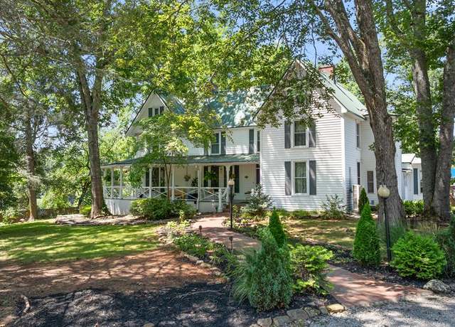 Property at 1689 Old Murphy Rd, Franklin, NC 28734, 9 beds, 9 baths