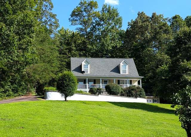 Property at 99 Bentwood Dr, Franklin, NC 28734, 3 beds, 2.5 baths