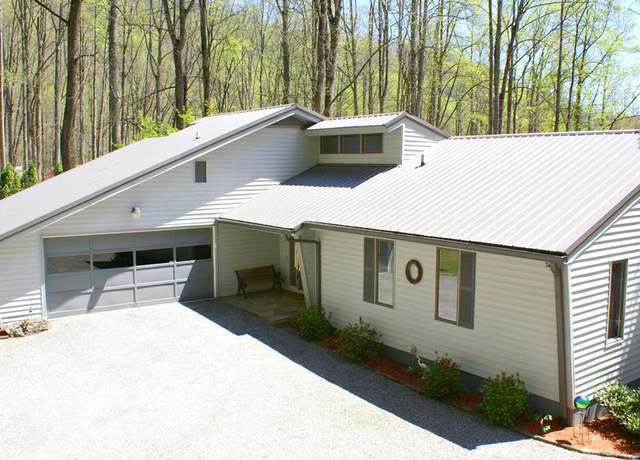 Property at 83 Stoneridge Ests, Sylva, NC 28779, 3 beds, 2.5 baths