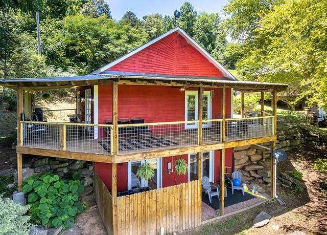 Property at 99 Berry Patch Dr, Bryson City, NC 28713, 3 beds, 2 baths