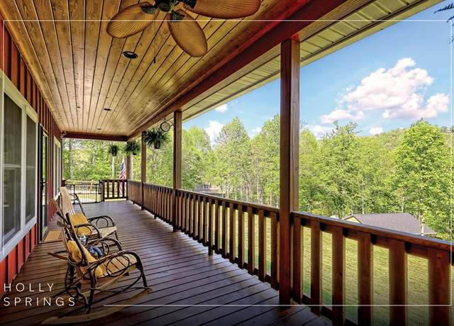 Property at 202 Wild Pear Ln, Franklin, NC 28734, 3 beds, 2 baths