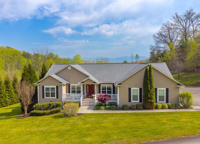Property at 42 Brookstone Mountain Trl, Franklin, NC 28734, 3 beds, 2 baths