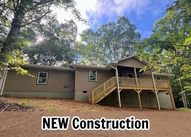Property at 58 Sunrise Dr, Franklin, NC 28734, 3 beds, 2 baths