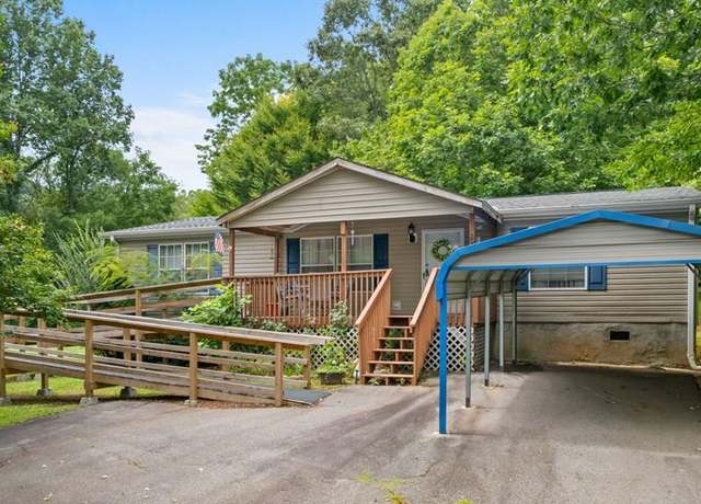 Property at 206 Arvil Guyer Rd, Franklin, NC 28734, 3 beds, 2 baths