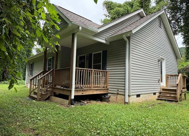 Property at 160 Watavue Dr, Bryson City, NC 28713, 3 beds, 2 baths