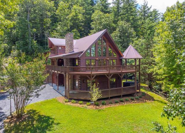 Property at 301 Cardinal Ridge Dr, Highlands, NC 28741, 3 beds, 3.5 baths