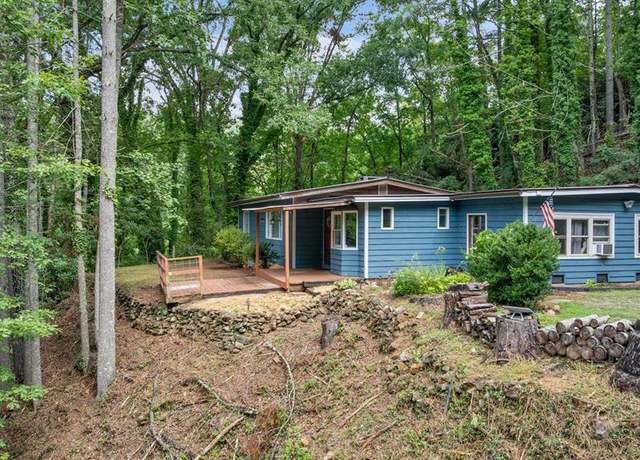 Property at 287 Gregory Rd, Franklin, NC 28734, 4 beds, 2 baths