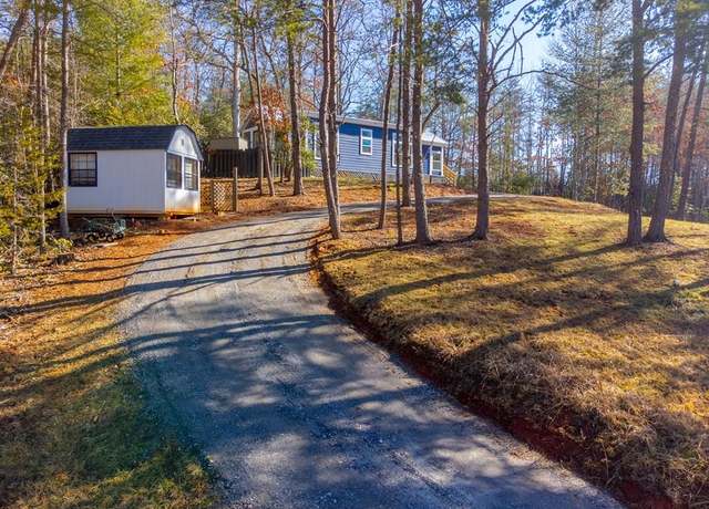 Property at 25 Little Bear Loop, Franklin, NC 28734, 1 bed, 1 bath