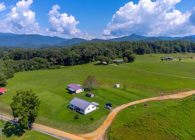 Property at 15 & 17 Bidwell Rd, Whittier, NC 28789, 3 beds, 2 baths