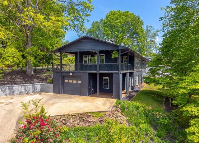 Property at 17 Grandview Dr, Franklin, NC 28734, 6 beds, 3 baths